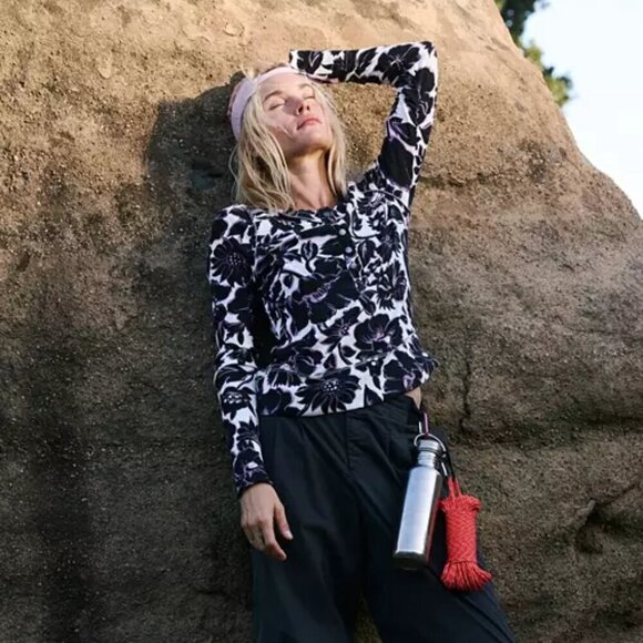 NWT Free People Movement Rally Printed Layer Henley Top in Garden Floral… - Picture 5 of 10